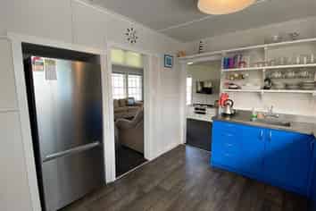 127 Ocean Road, Whangamata