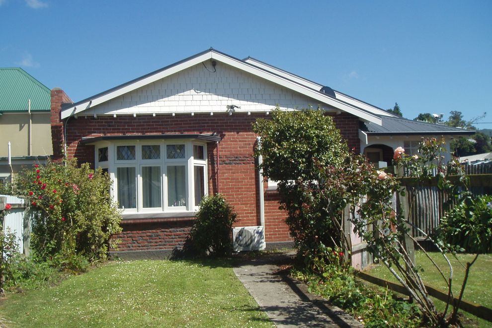 For rent 853 Cumberland Street, North Dunedin realestate.co.nz