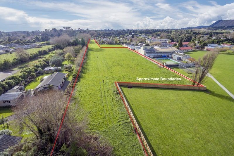 For sale 215 Mill Road, Otaki realestate.co.nz