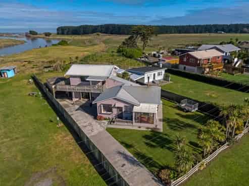 1915 Parewanui Road, Parewanui/Scott's Ferry