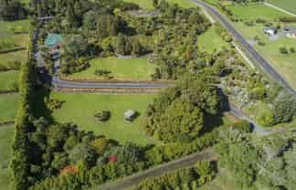 56 Springs Road , Maungatapere