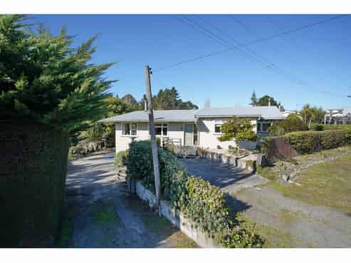 52 Batten Grove, The Pines Beach