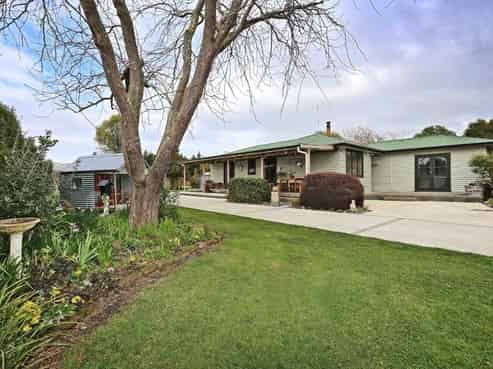 729 Te Aute Road, Pakipaki