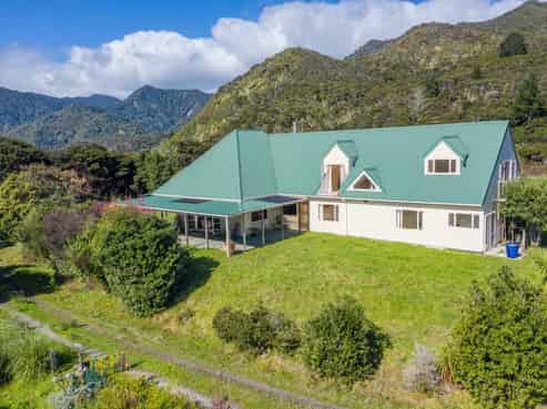 1617 Pawarenga Road, North Hokianga