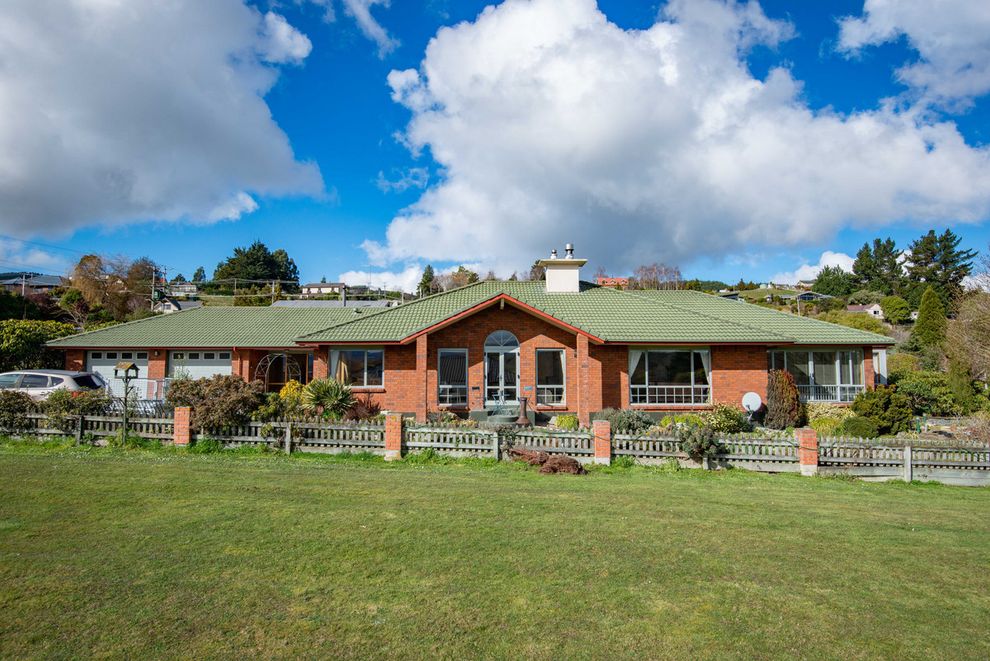 For sale 6 Chatham Street, Waihola realestate.co.nz