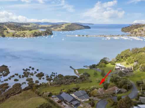 15 Martin Road, Matakana