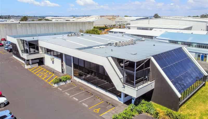 Tenancy 2/78 Carbine Road, Mount Wellington