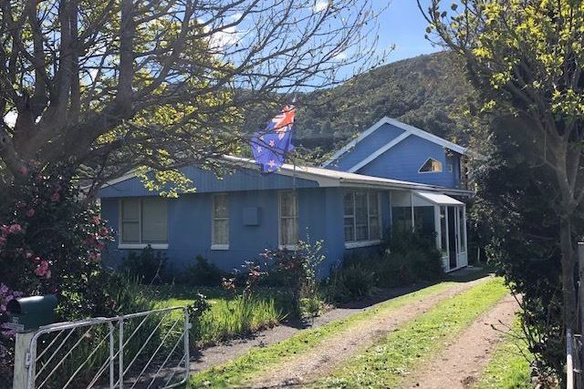 For sale 22 Beach Rd, Waikawa, Picton realestate.co.nz