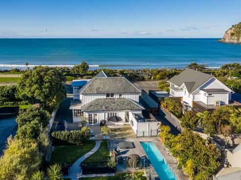 100 Esplanade, Sumner