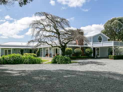 955 White Rock Road, Tuturumuri