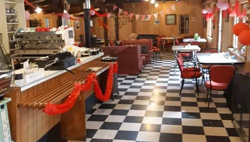 Cafe Yaldhurst, Yaldhurst