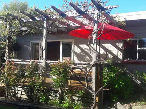 8 Monalua Avenue, Purau