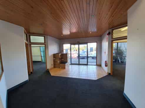 Mount office - CBD fringe