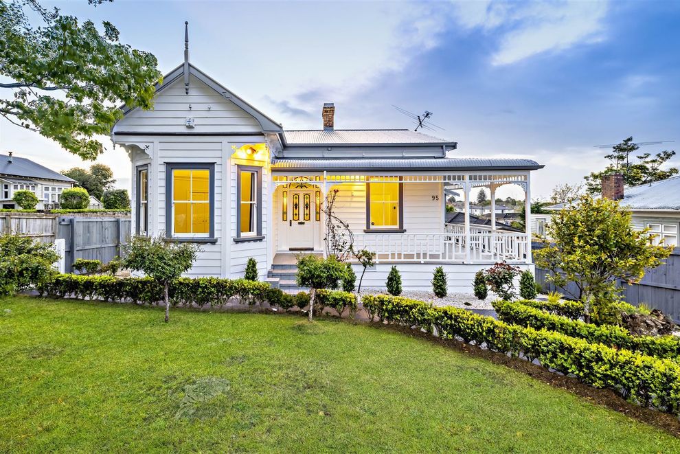 For Sale 95 Wallace Road Papatoetoe Realestate co nz