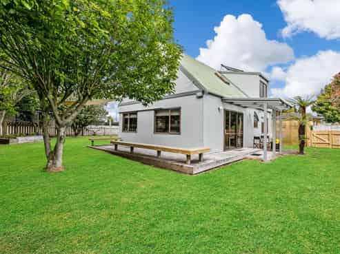 1B Stephens Place, Hairini