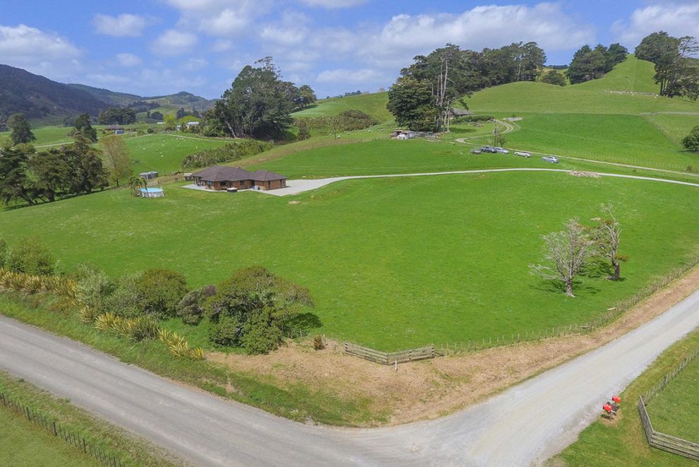 For sale 1115A Ahuroa Road, Puhoi realestate.co.nz
