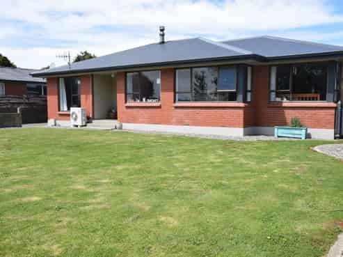 50 Tuai Street, Ascot