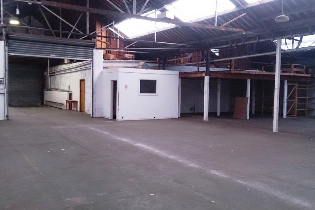 Large Industrial Premise for Lease - Vista 5