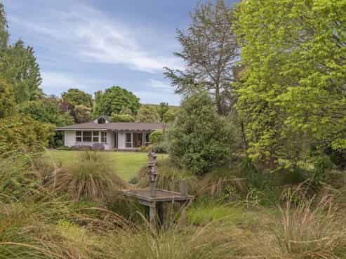 21 Potters Lane, Lansdowne