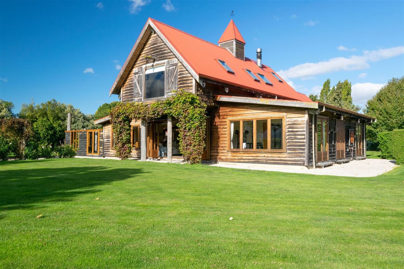 For Sale 4b Vickerman Street Dartington Barn Blenheim