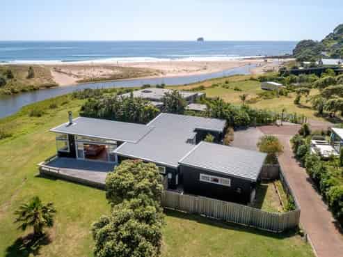13 Pye Place, Hot Water Beach