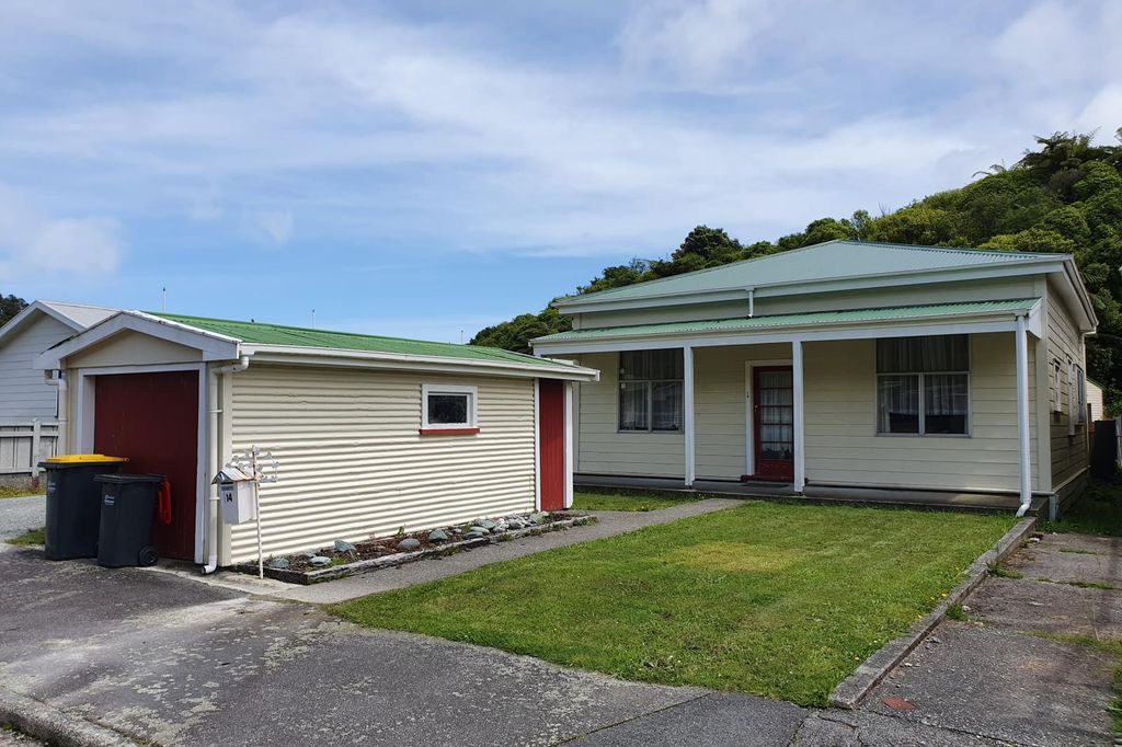 Property value 14 Blackmore Street, Greymouth realestate.co.nz