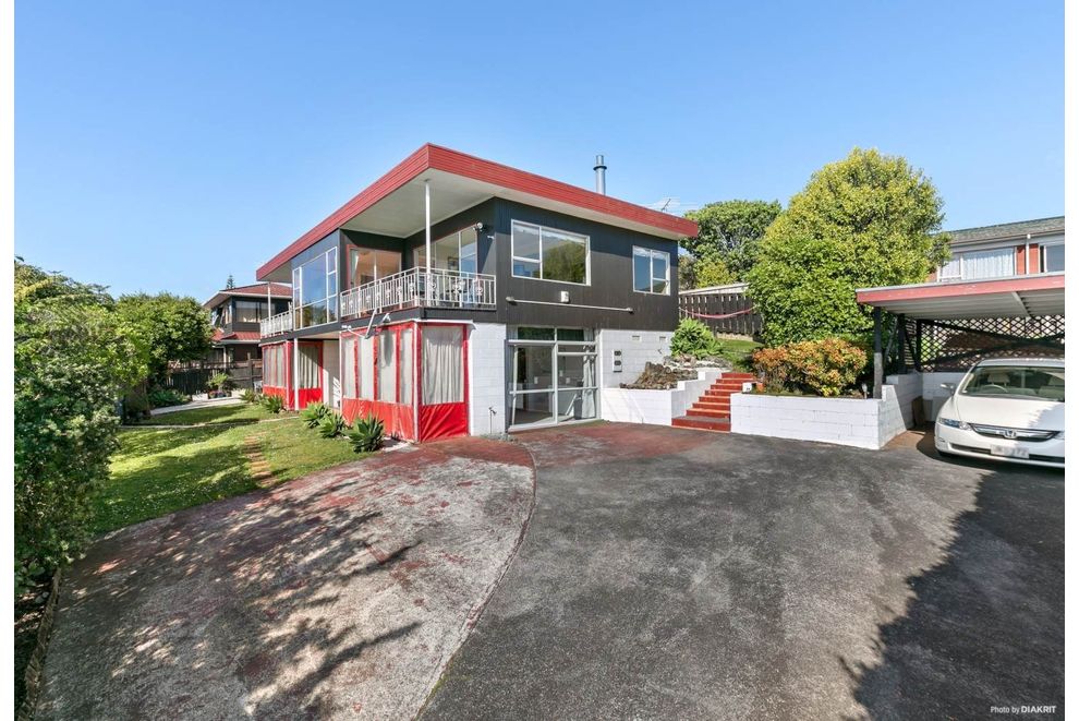 For rent 5 BEDROOM HOME IN PRIME LOCATION realestate.co.nz