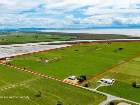 47 Shelly Beach Road, Pipiroa