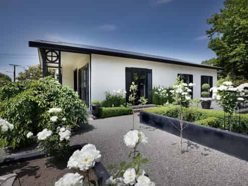 8 Mcmaster Street, Greytown