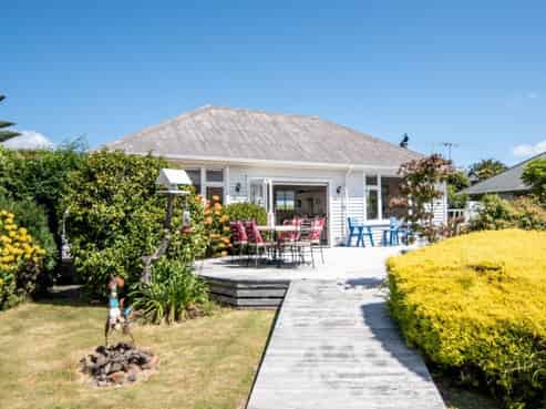 30 Okains Bay Road, Robinsons Bay
