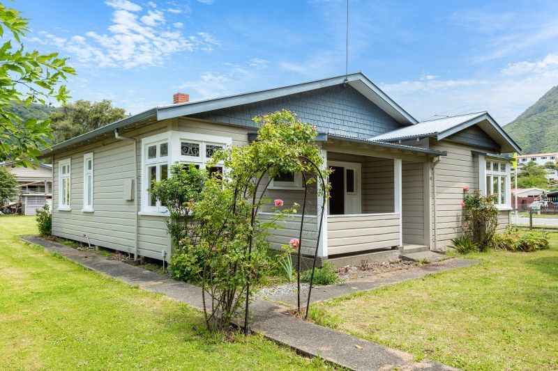 For Sale 16 Buller Street Picton Realestate Co Nz