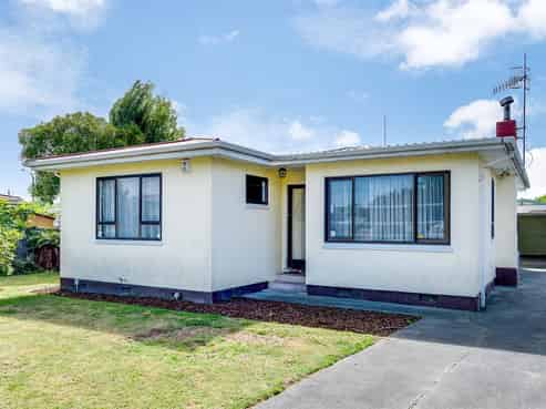 25 Bright Crescent, Maraenui