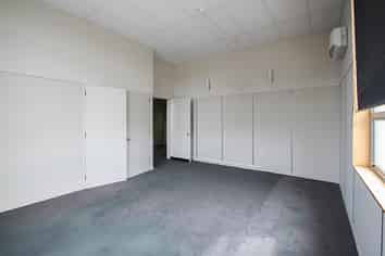 OFFICE FOR LEASE