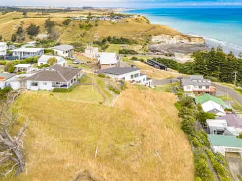 12 Sunset Parade, Kai Iwi