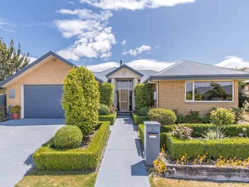 6 Oratia Grove, Northwood