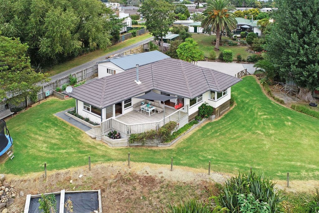 Property value 16 Kaiwaka Road, Waiuku realestate.co.nz