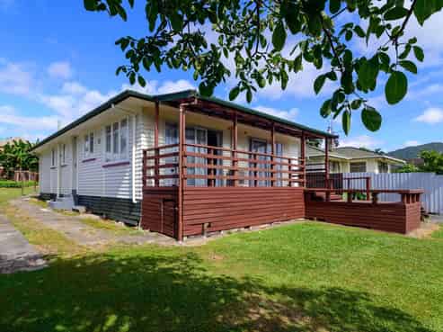 24 Bellingham Crescent, Fordlands