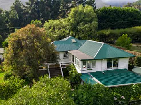 56 Purau Port Levy Road, Purau