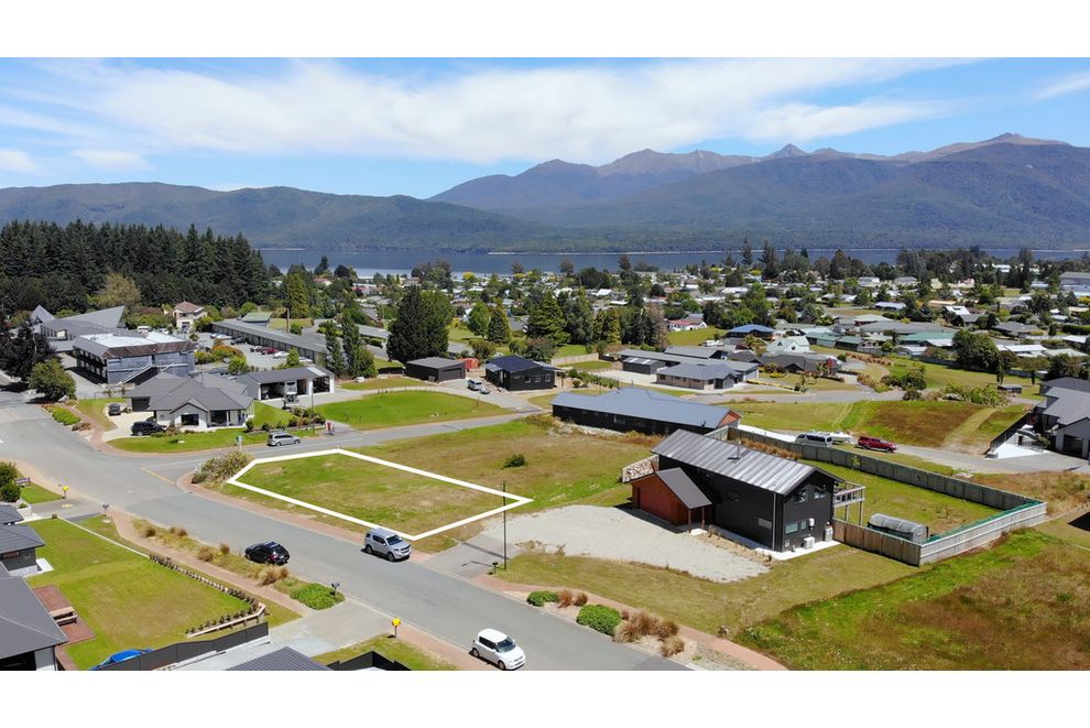 For sale 2 Tawera Place, Te Anau realestate.co.nz