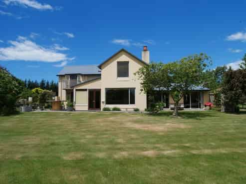 94 Bassett Road, Rosewill