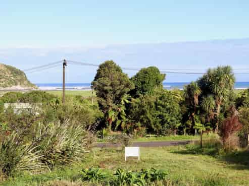 18 Horncastle Crescent, Karamea
