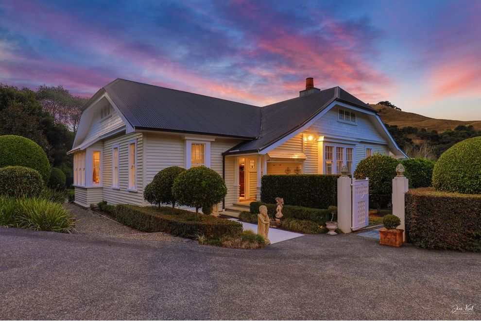 For sale 998 Peak Road, Waimauku realestate.co.nz