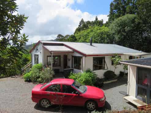 63 Carr Road, Takahue
