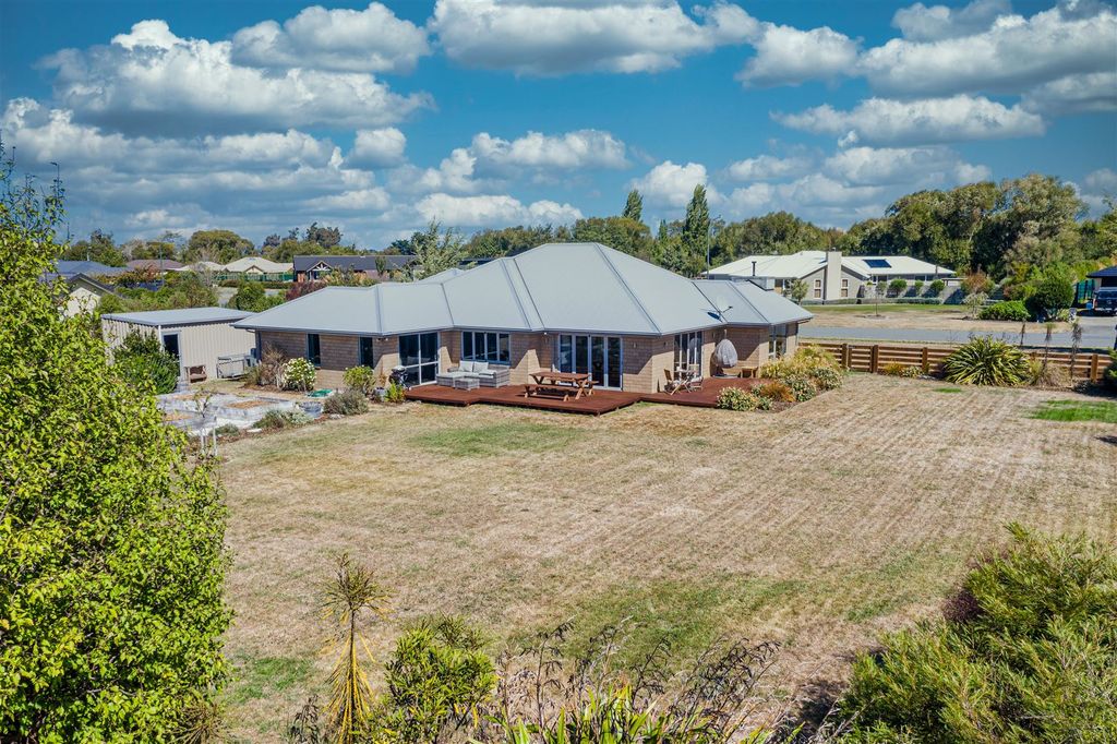 Property value 9 Riverside Way, Amberley realestate.co.nz