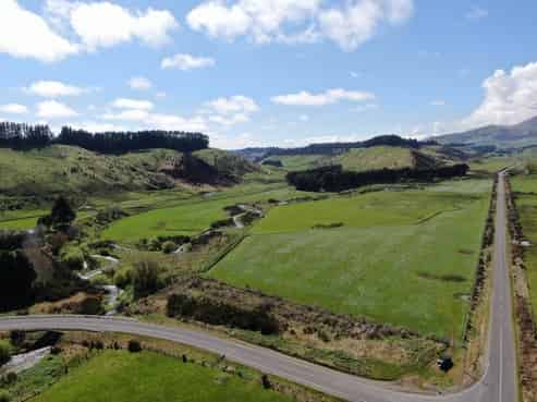 811 Weir Road, Manapouri