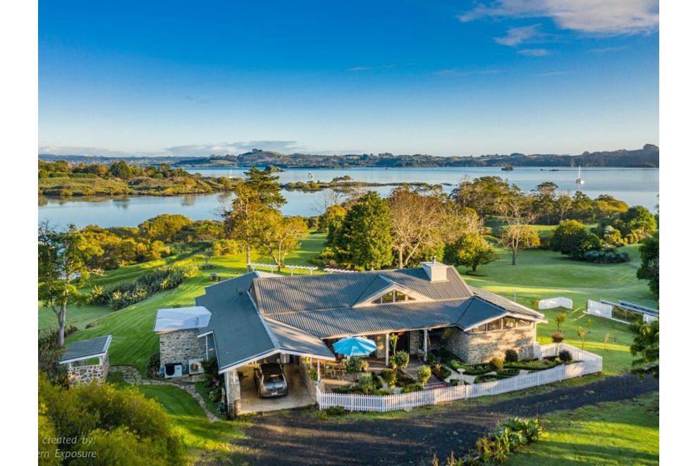 For sale 943 Kerikeri Inlet Road, Kerikeri realestate.co.nz