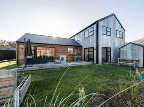 7 Walton Way, Lower Shotover