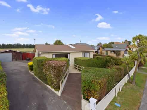 38 Seadown Crescent, Amberley