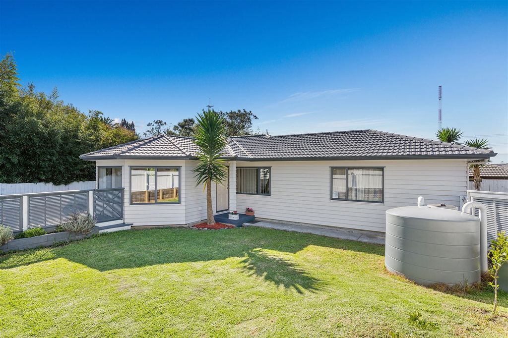 Property value 316 Triangle Road, Massey realestate.co.nz