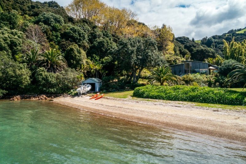 Property value 92 Cowes Bay Road, Waiheke Island realestate.co.nz